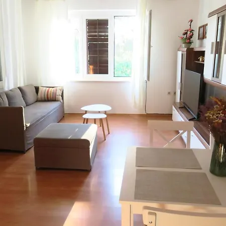 Elda Apartment