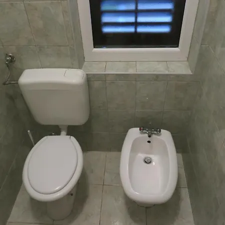 Elda Apartment *